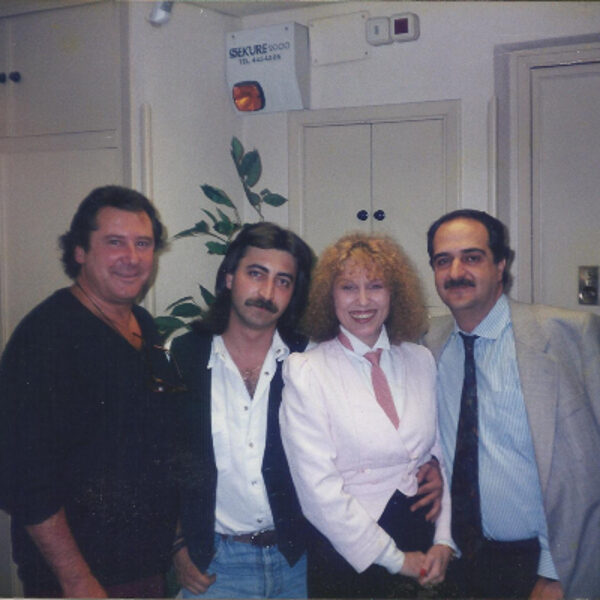 Susana Estrada, Mochi y Javier Roch (1994)